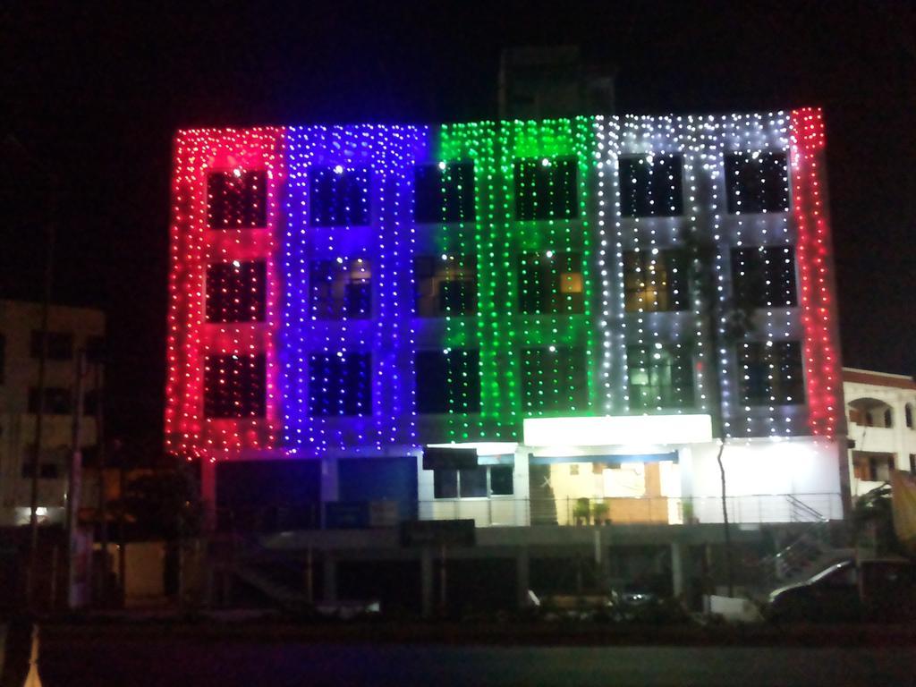 Hotel Neem Tree Hyderabad Airport شمس أباد المظهر الخارجي الصورة