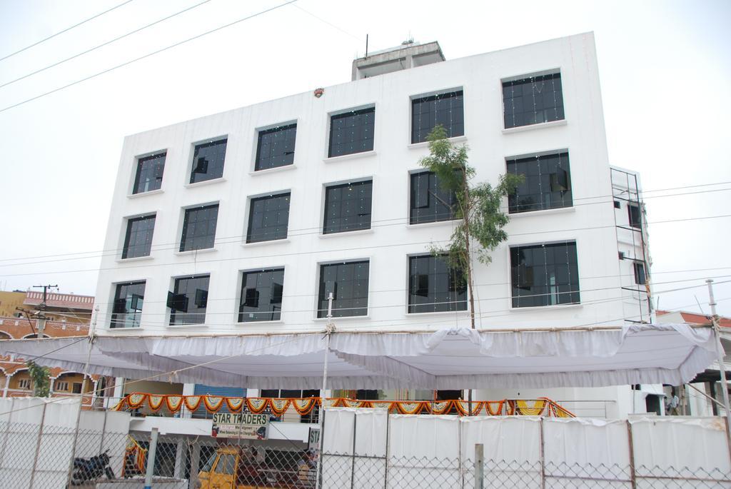 Hotel Neem Tree Hyderabad Airport شمس أباد المظهر الخارجي الصورة