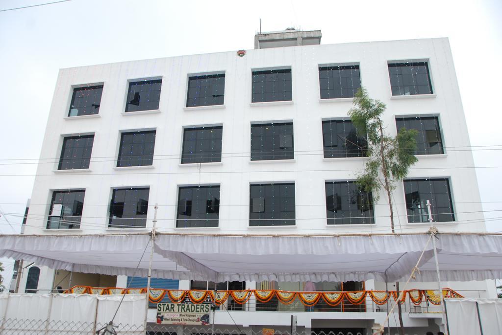 Hotel Neem Tree Hyderabad Airport شمس أباد المظهر الخارجي الصورة